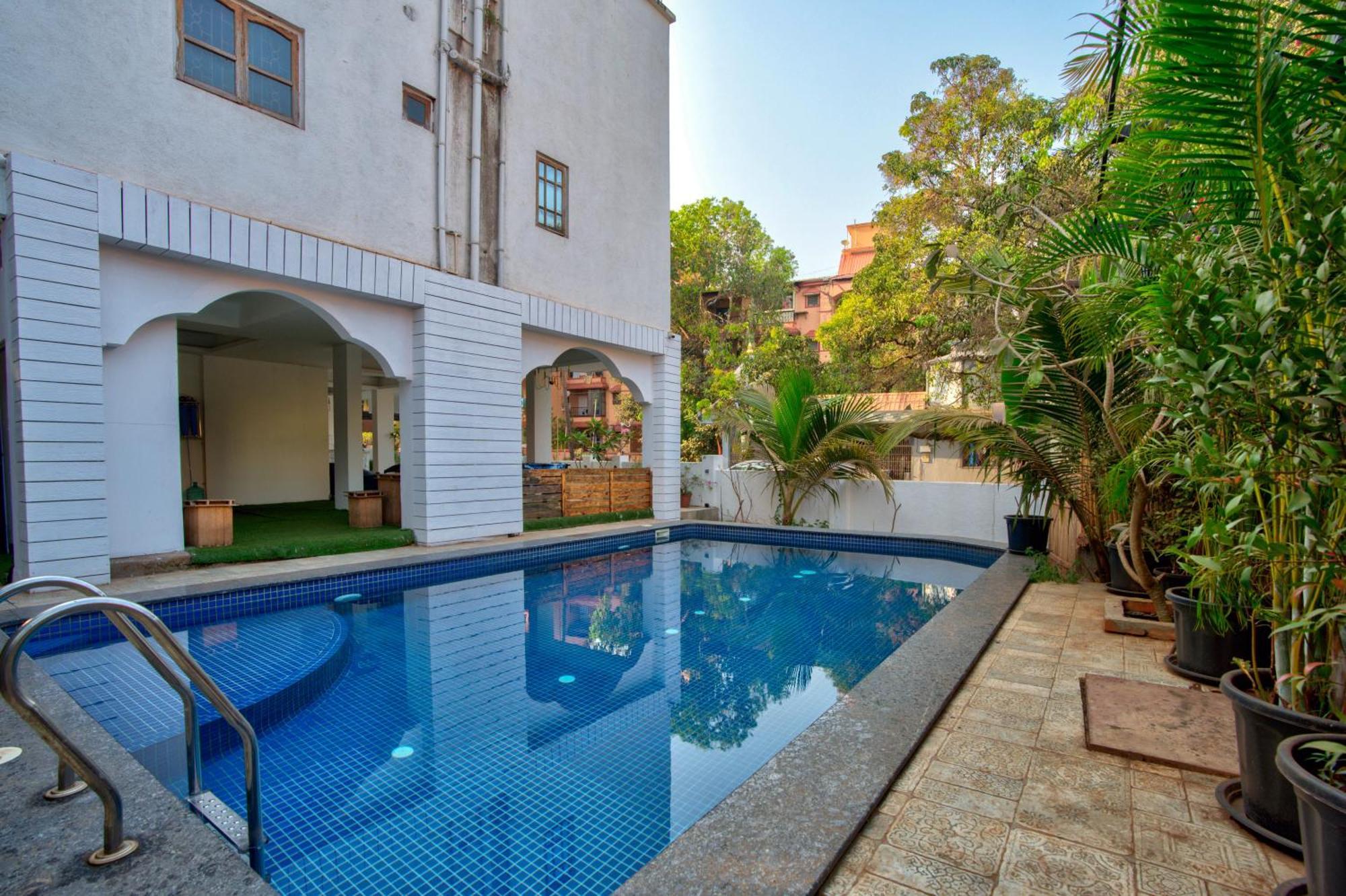 Hotel Pajaros Blu Calangute Buitenkant foto